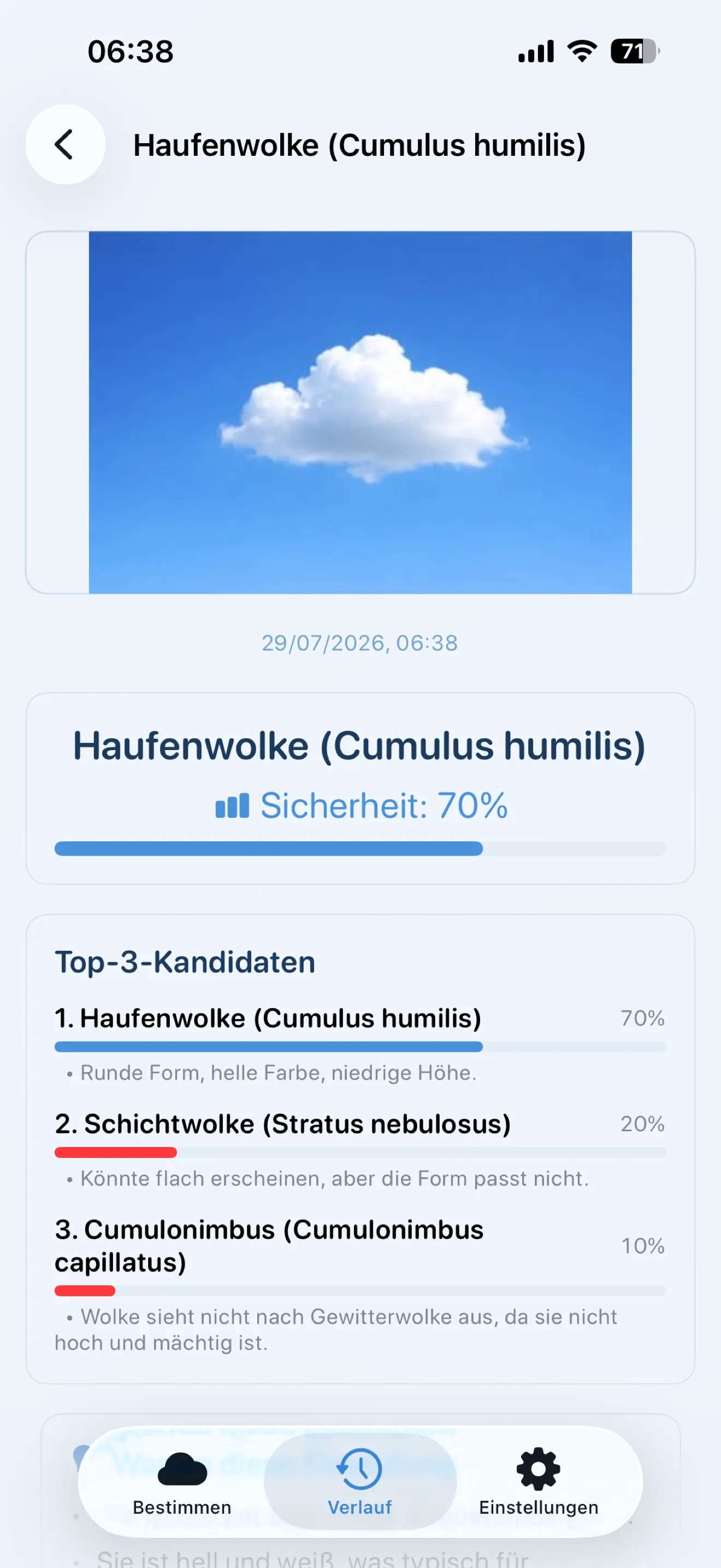 Die App Wolken ID zeigt eine bestimmte Haufenwolke mit Konfidenzwert